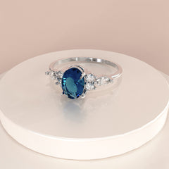 14k White Gold Oval Sapphire Solitaire Ring, Vintage Art Deco Blue Gemstone